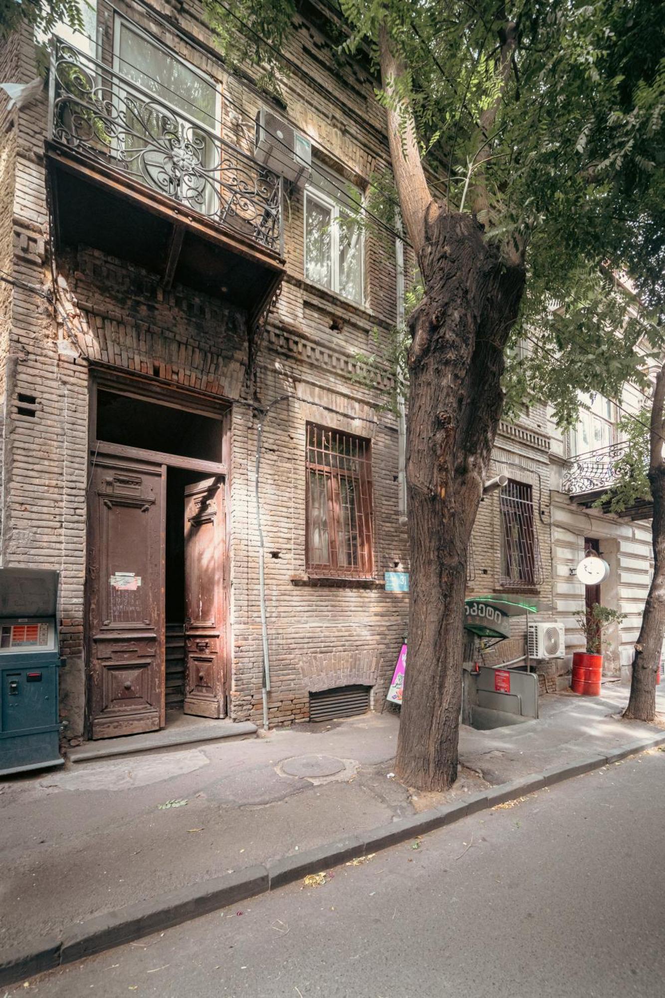 Guest House Tabukashvili 31 Tbilisi Exterior photo